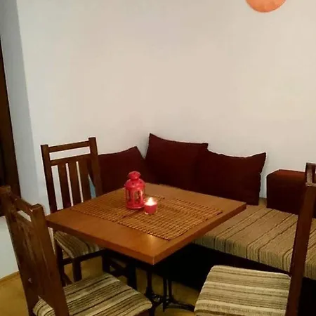 Cosy In With Mountain View - 60 M² Apartment