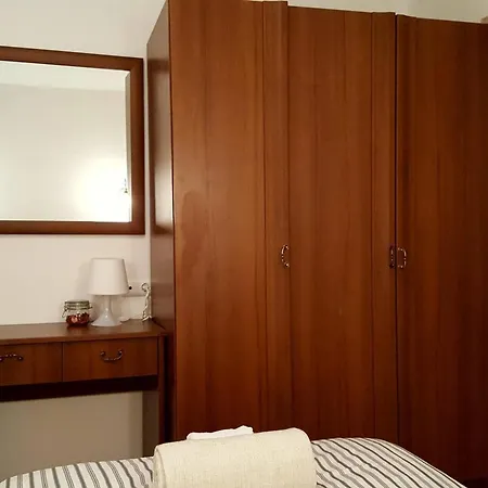 Cosy In With Mountain View - 60 M² Apartment