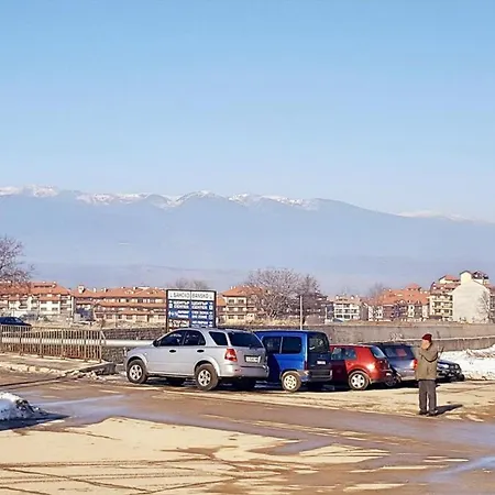 Cosy In With Mountain View 60 M² * バンスコ
